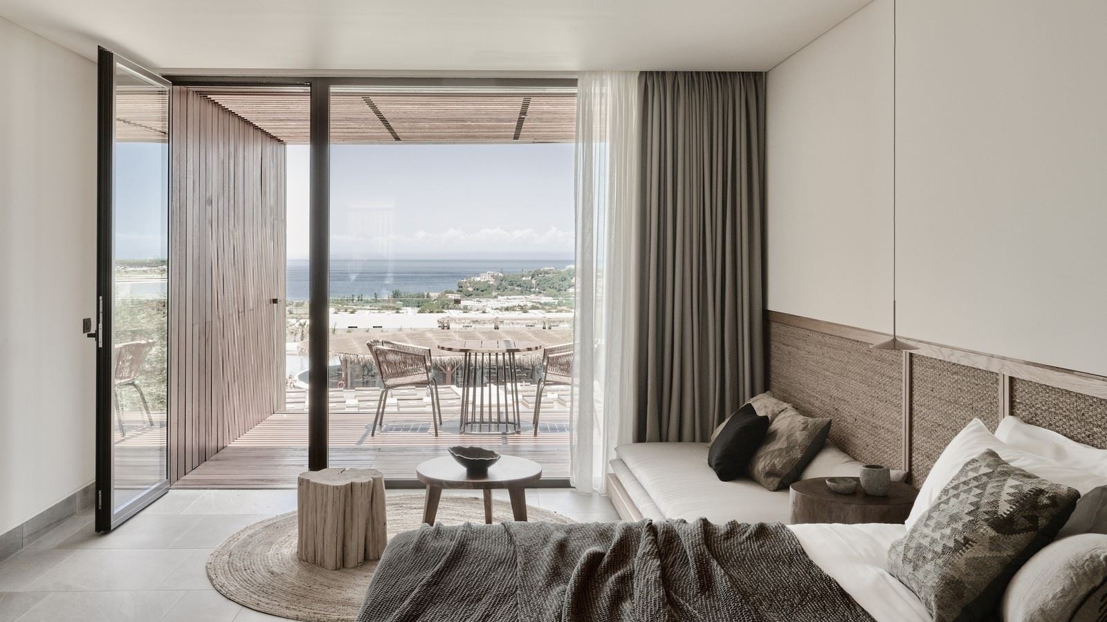 rooms-junior-suite-sea-view