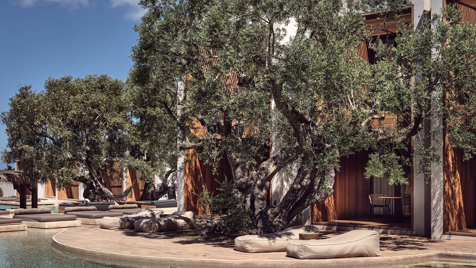 rooms-superior-suite-swim-up-pool-view