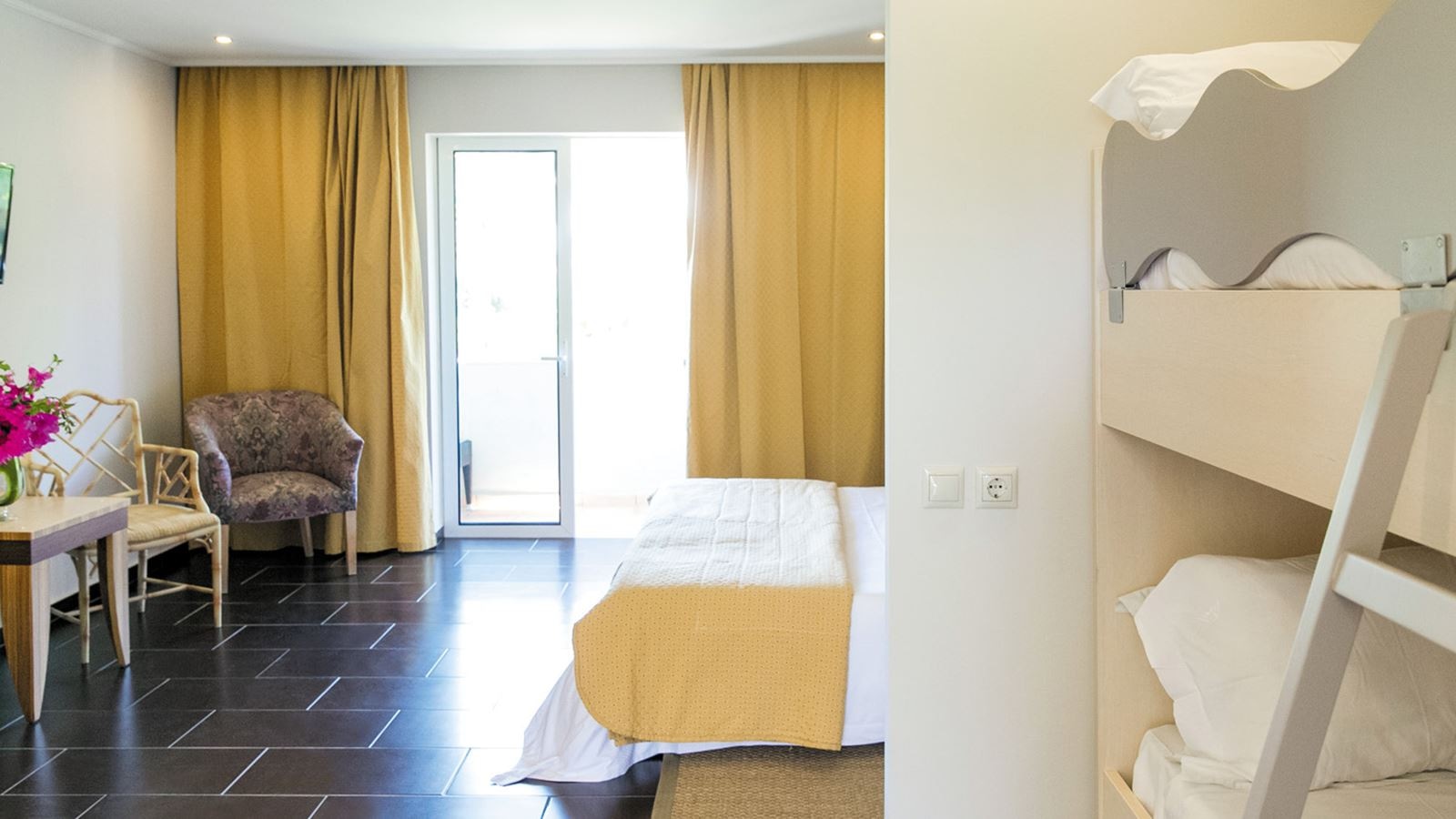 rooms-family-room-open-plan