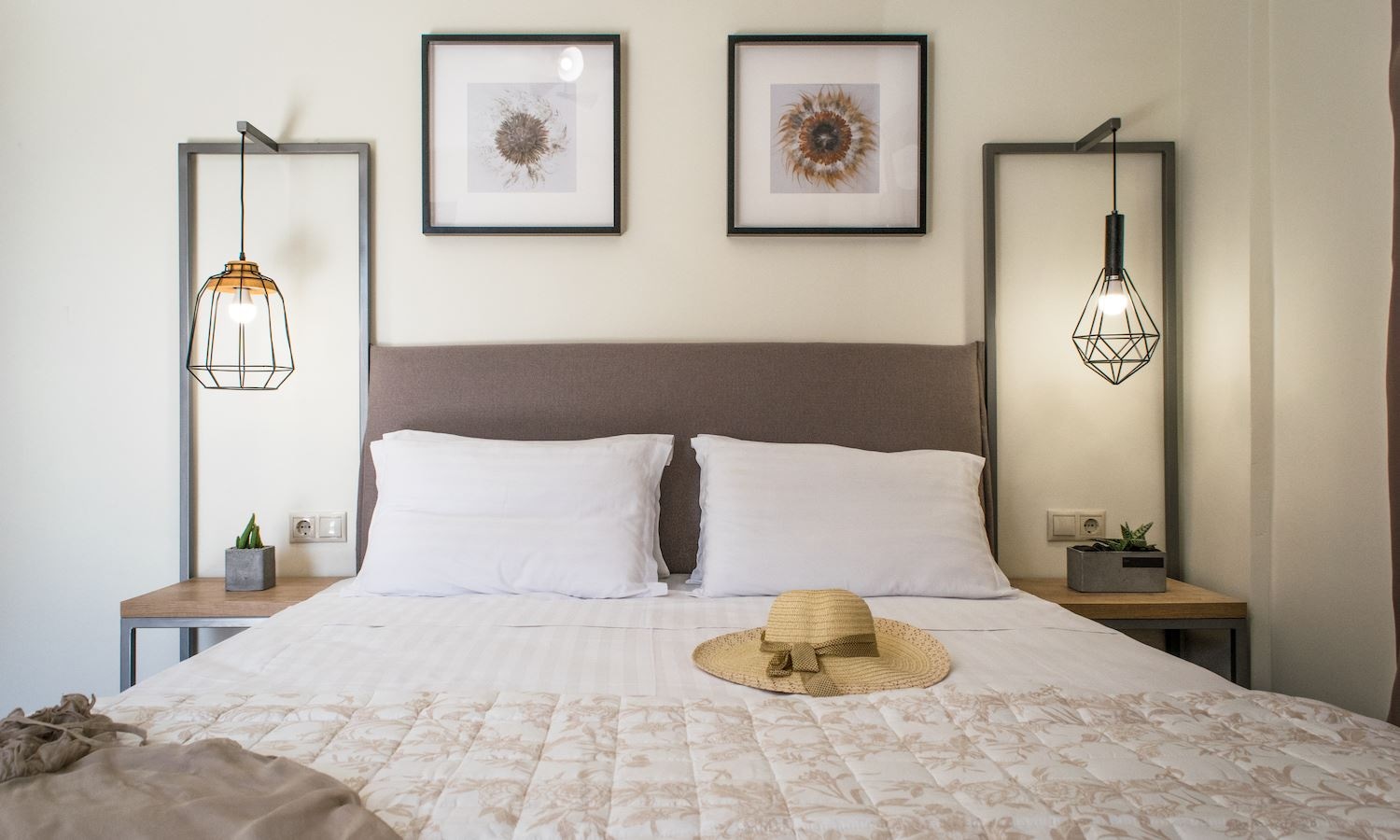 rooms-studio-deluxe-for-2-pax