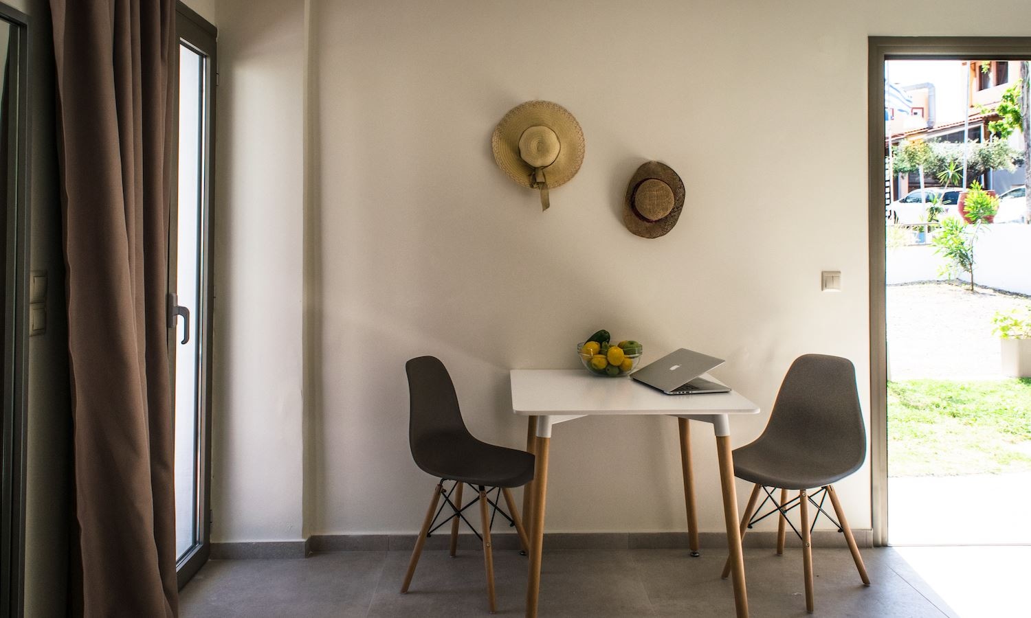 rooms-studio-deluxe-for-2-pax