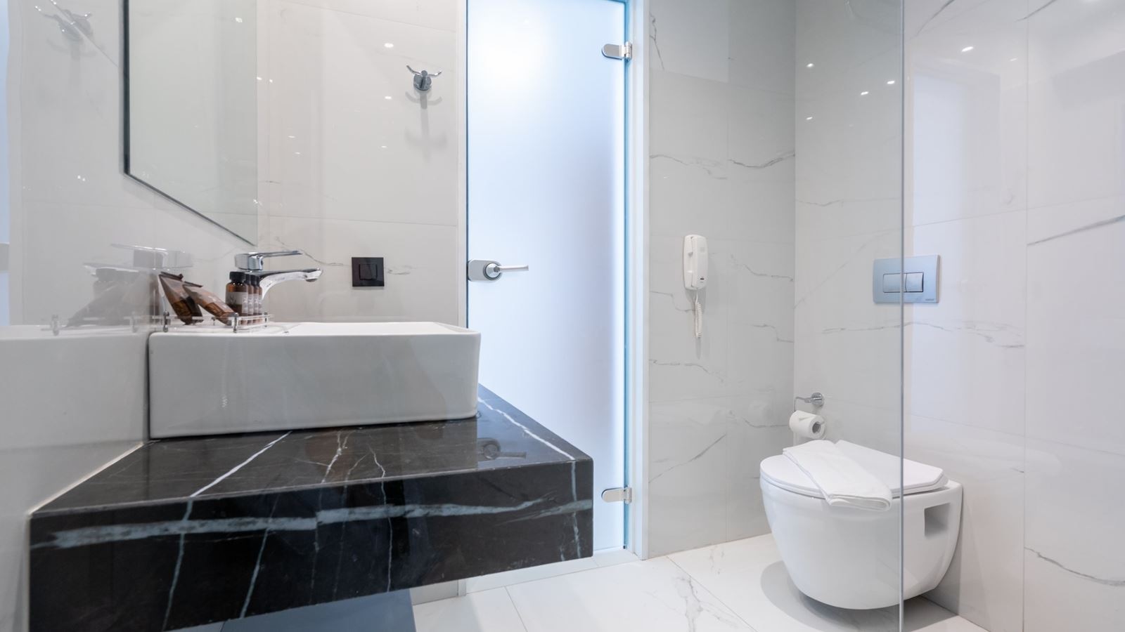 rooms-executive-suite