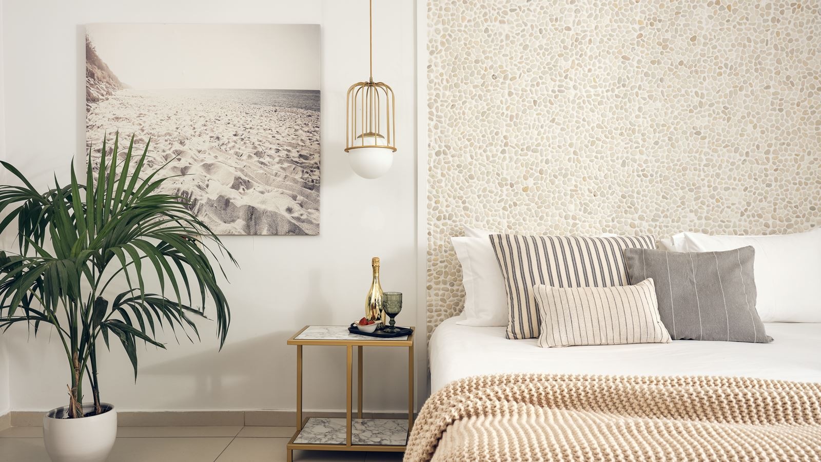 rooms-superior-double-room-side-sea-view