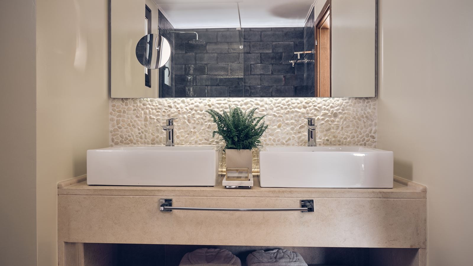 rooms-superior-double-room-side-sea-view