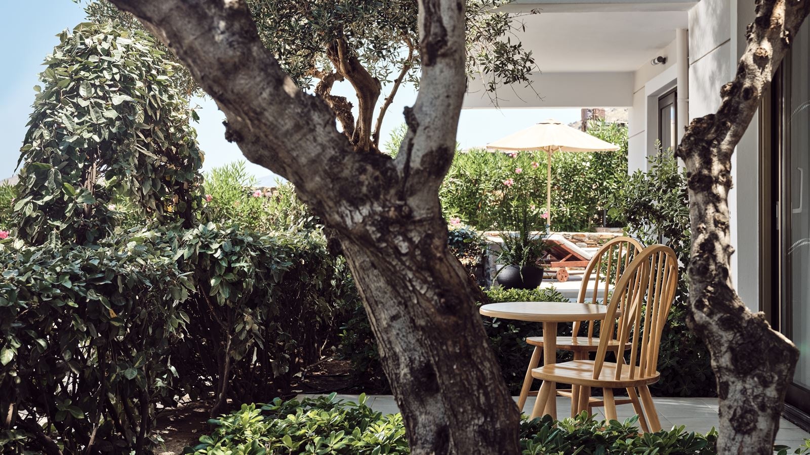 rooms-superior-double-garden-view