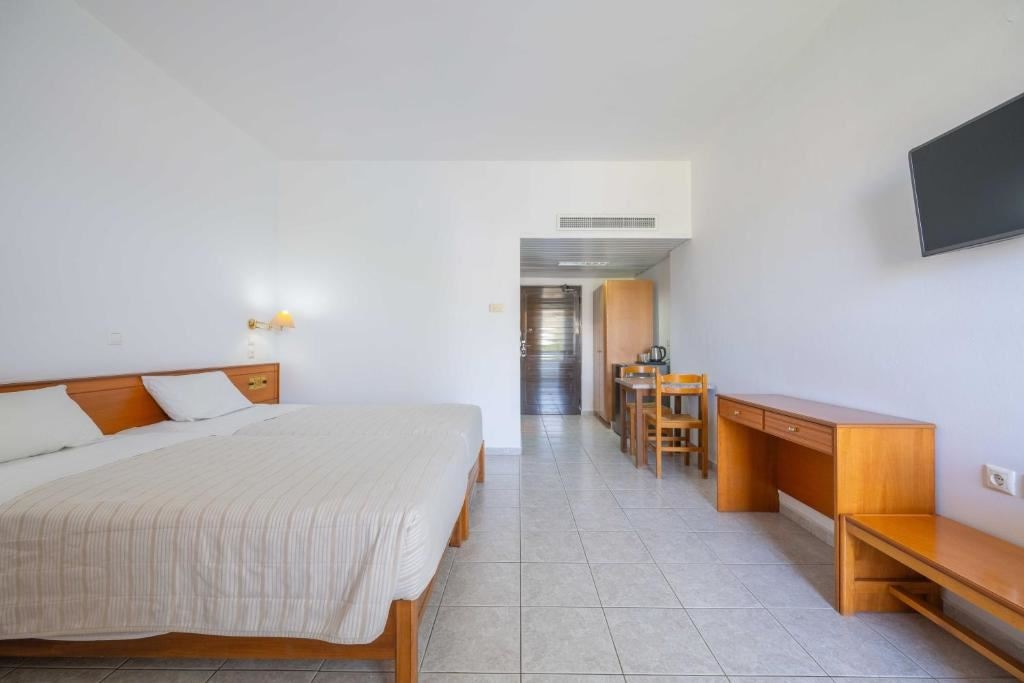 rooms-double-room-garden-view-balcony