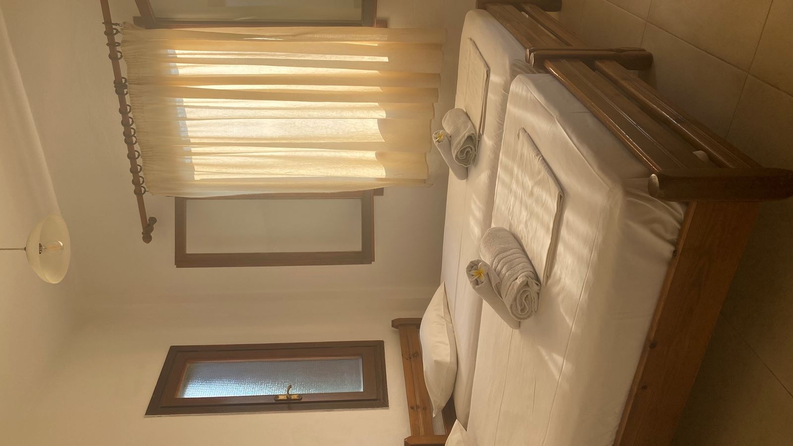 rooms-two-bedroom-apartment-4-pax