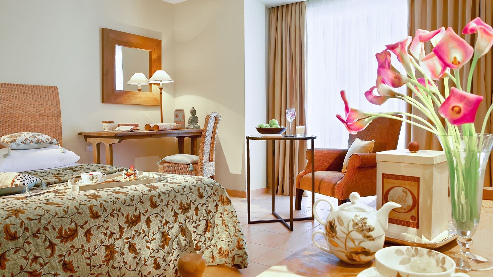 rooms-superior-guestroom