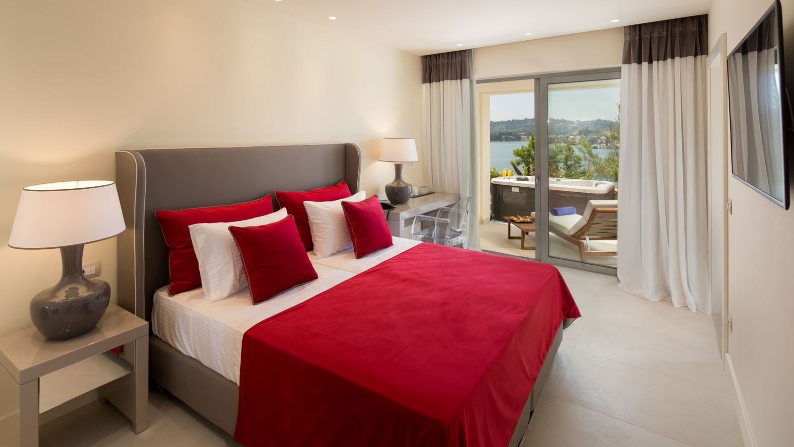 rooms-premium-bungalow-suite-with-jacuzzi