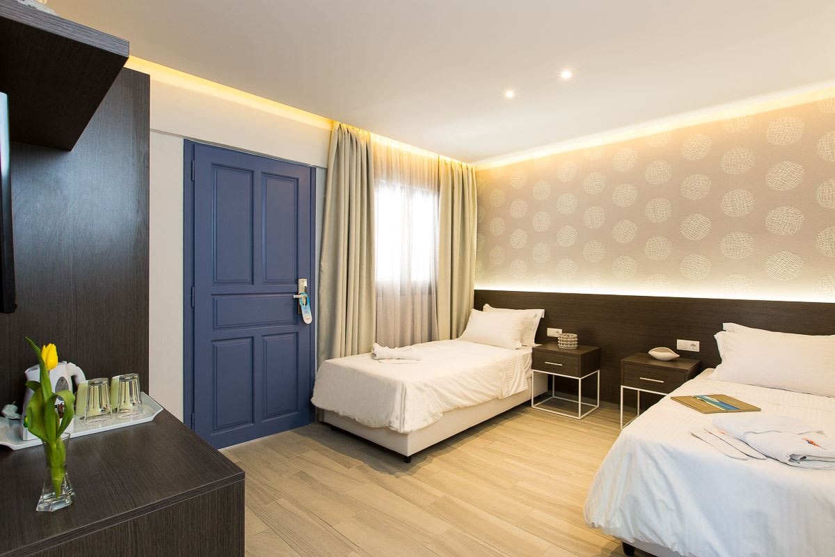 rooms-ruby-royal-family-suite