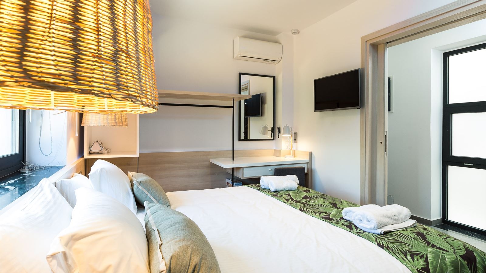 rooms-suite-2-bedrooms-balcony