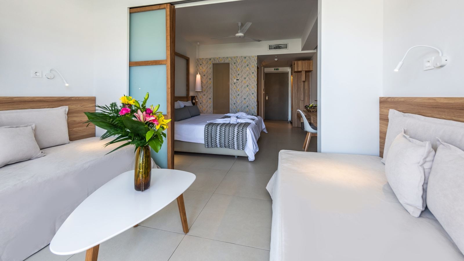 rooms-family-room-superior