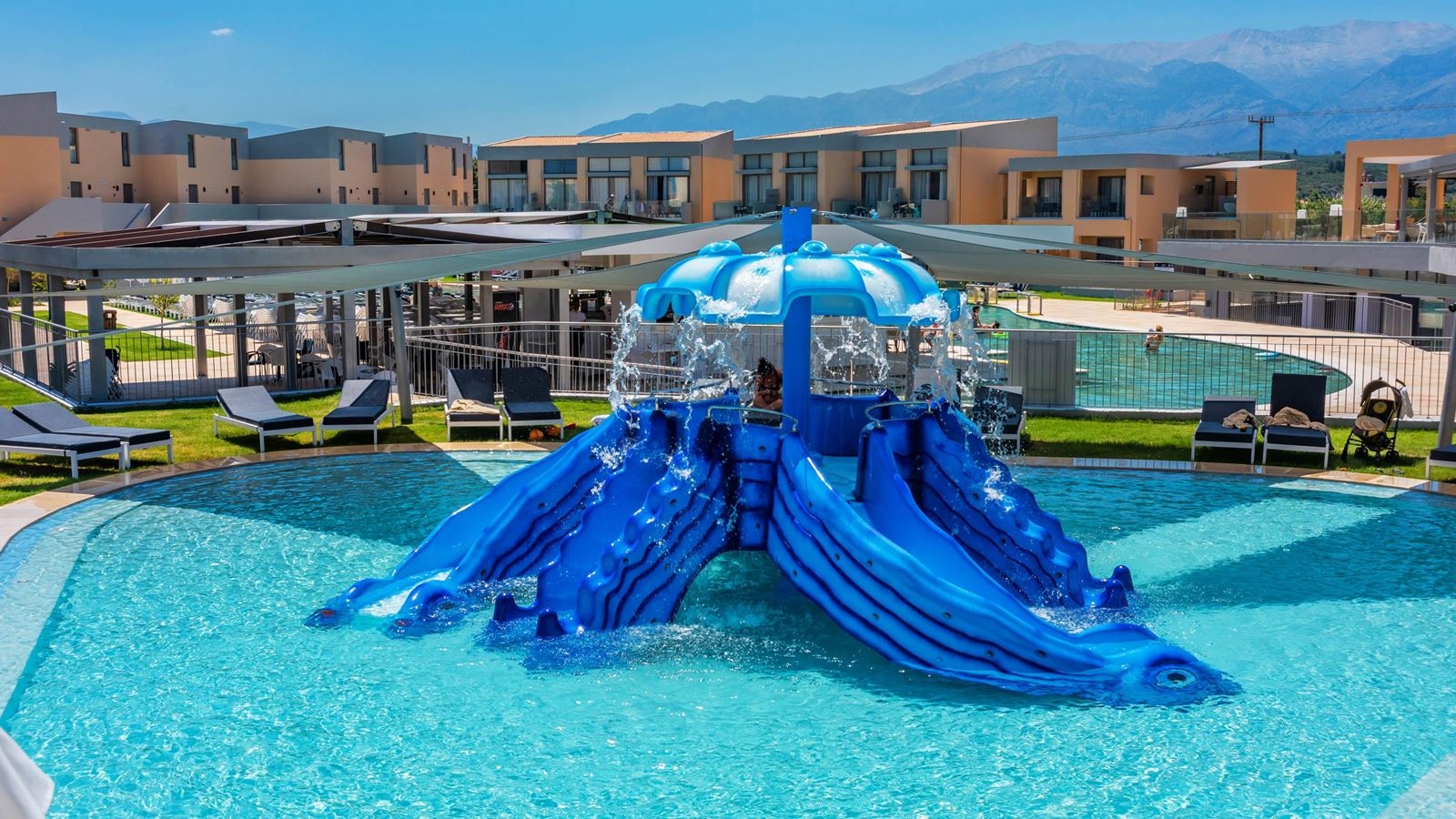 pools-outdoor-childrens-pool