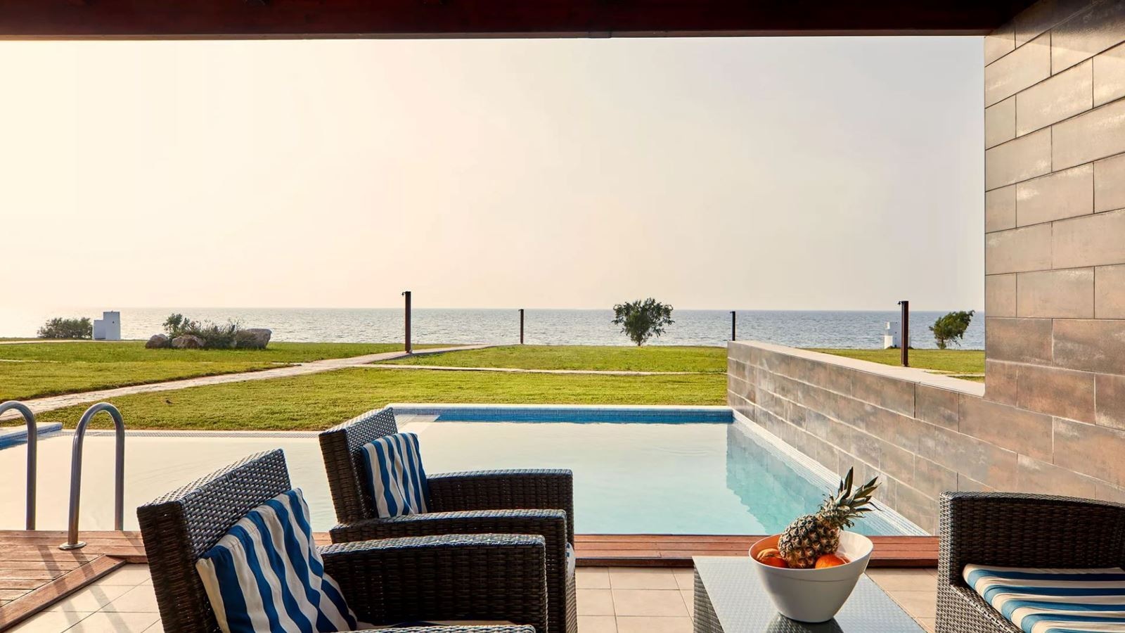 rooms-suite-junior-private-pool