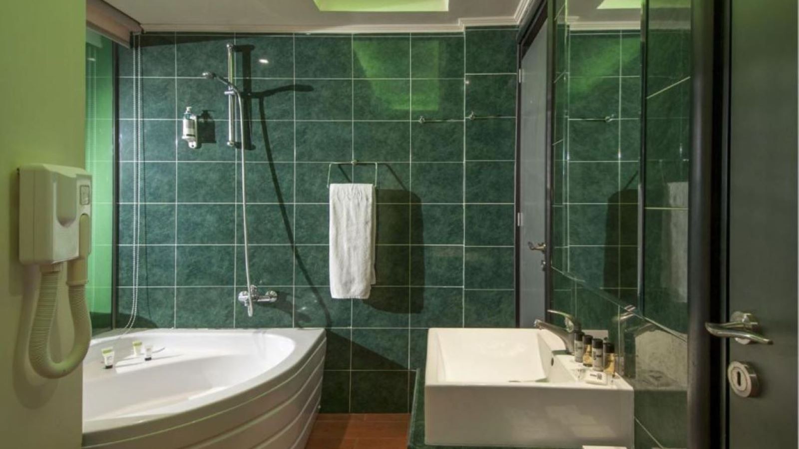 rooms-double-bungalow-seaview