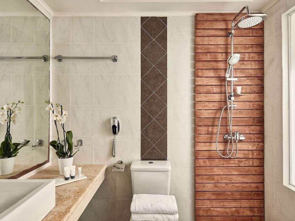 rooms-double-poolsea-view-balcony