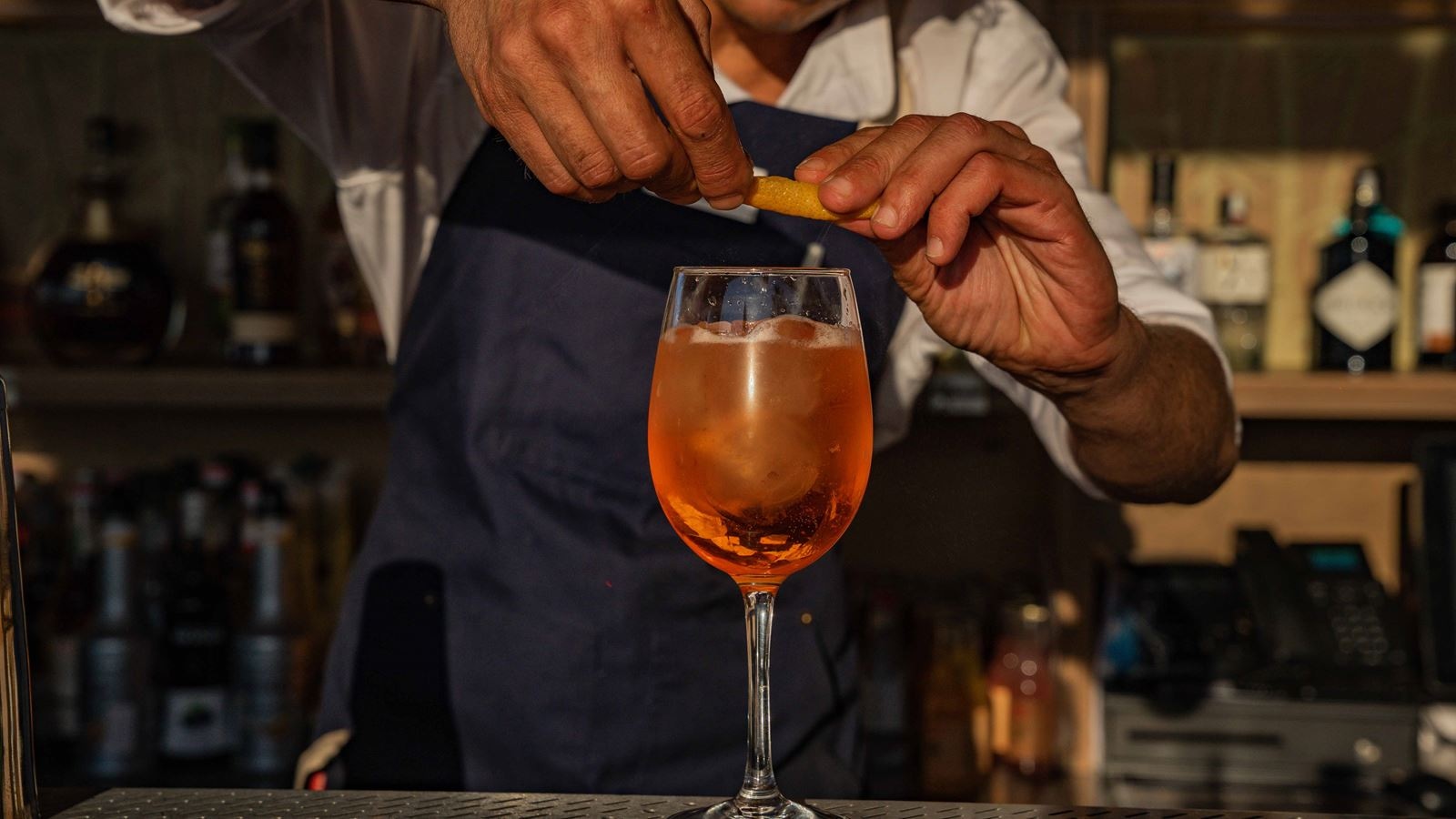 bars-sunset-cocktail-bar