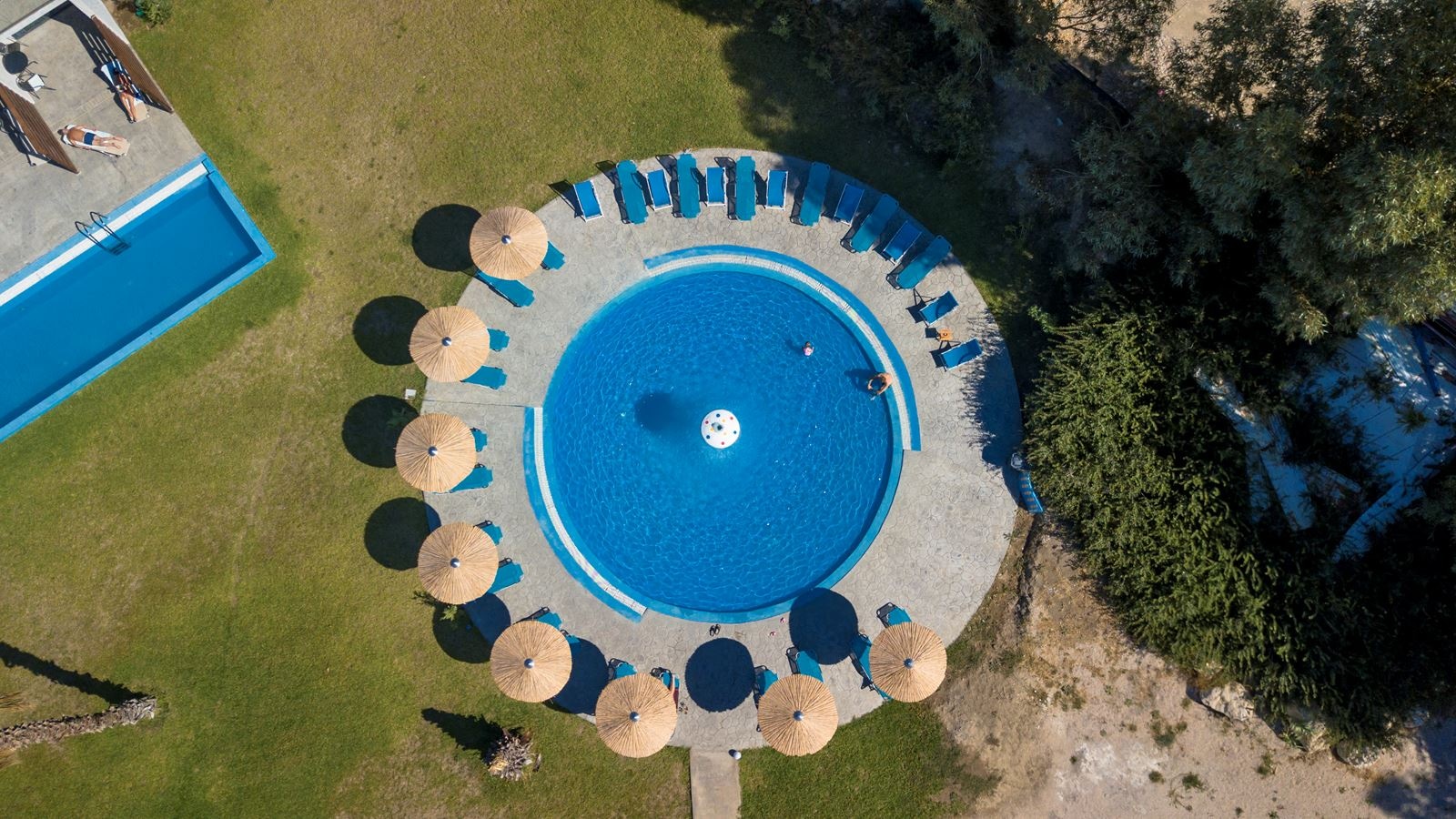 pools-outdoor-childrens-pool