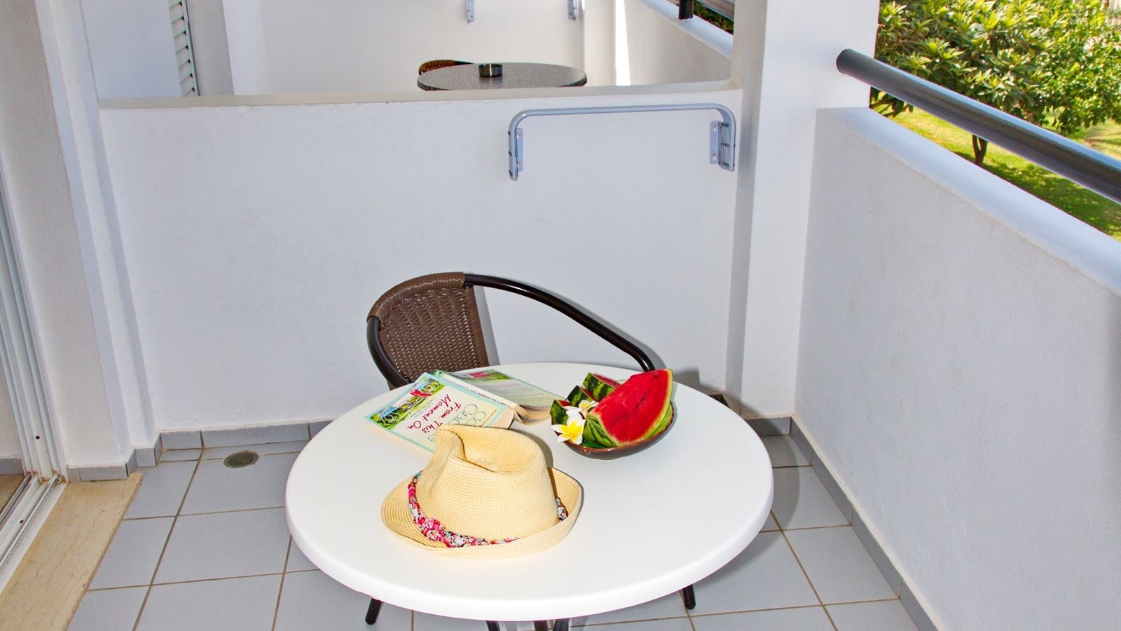 rooms-standard-double-or-twin-studio