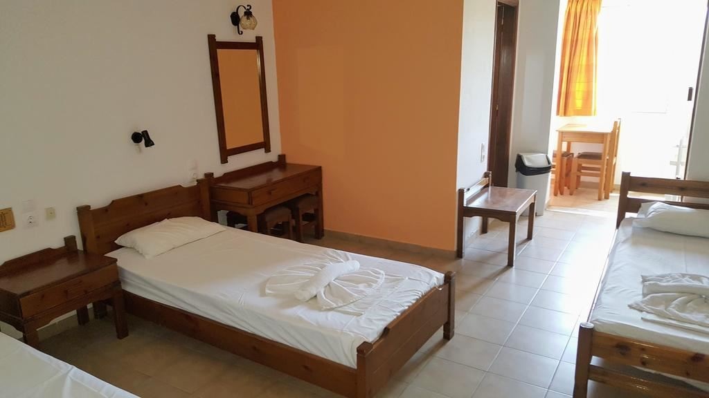 rooms-standard-studio-3-pax