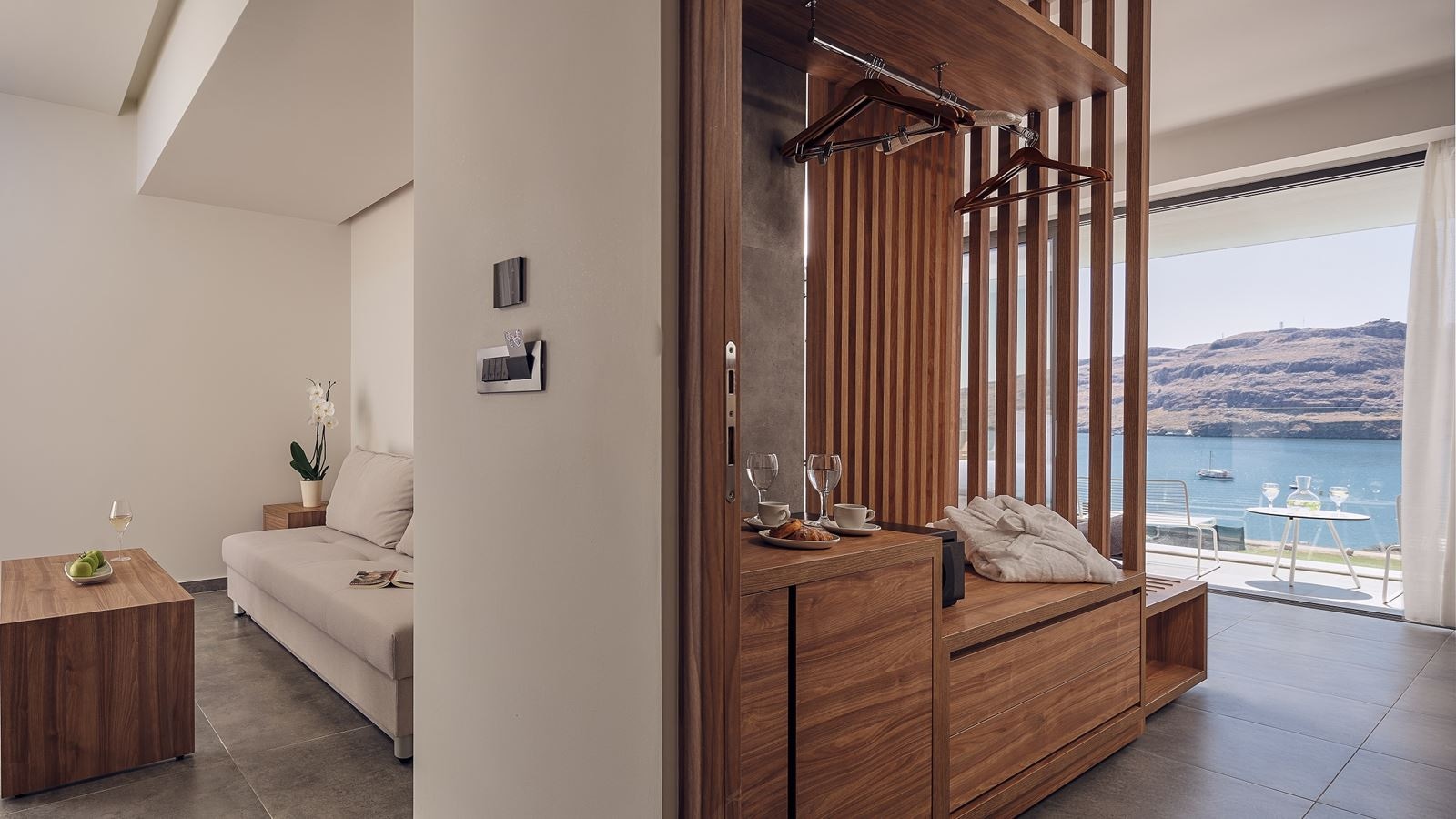 rooms-deluxe-junior-suite-sea-view