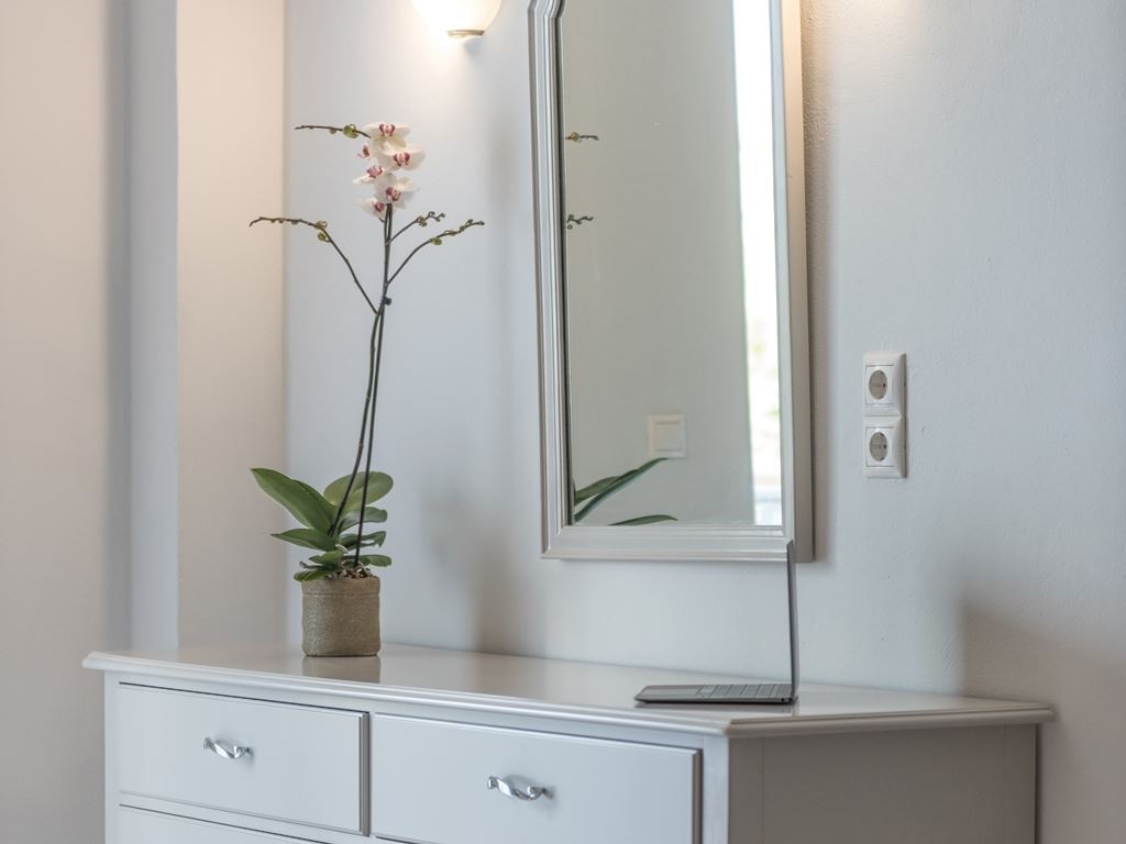 rooms-standard-room-garden-view