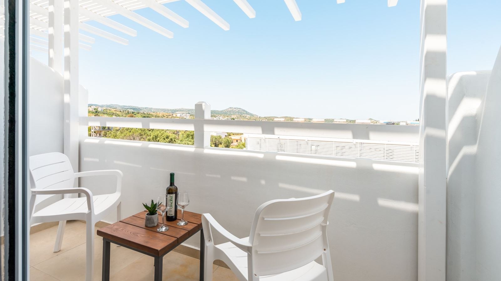 rooms-deluxe-double-room-with-balcony