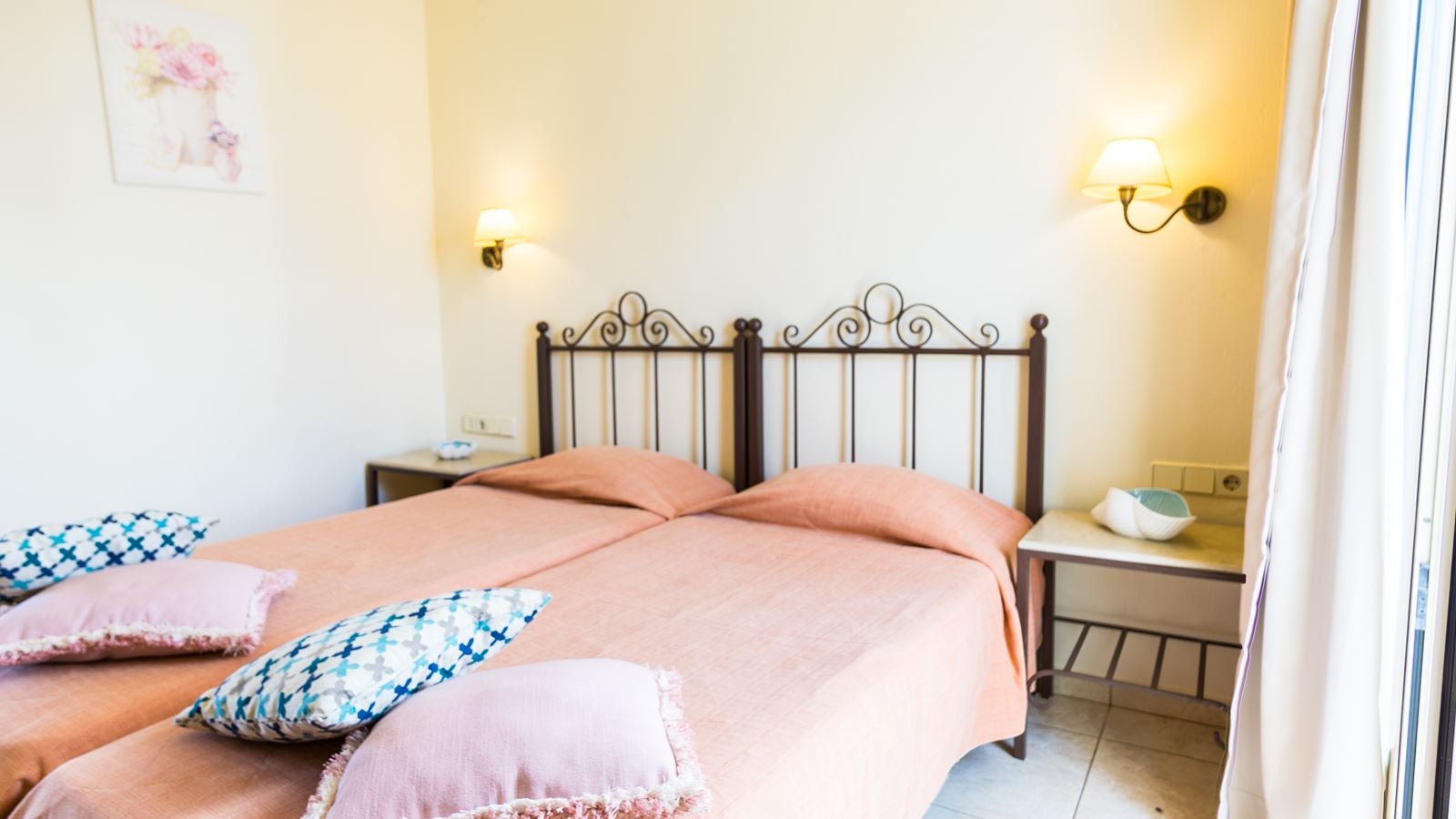 rooms-superior-studio-double-balcony-or-terrace