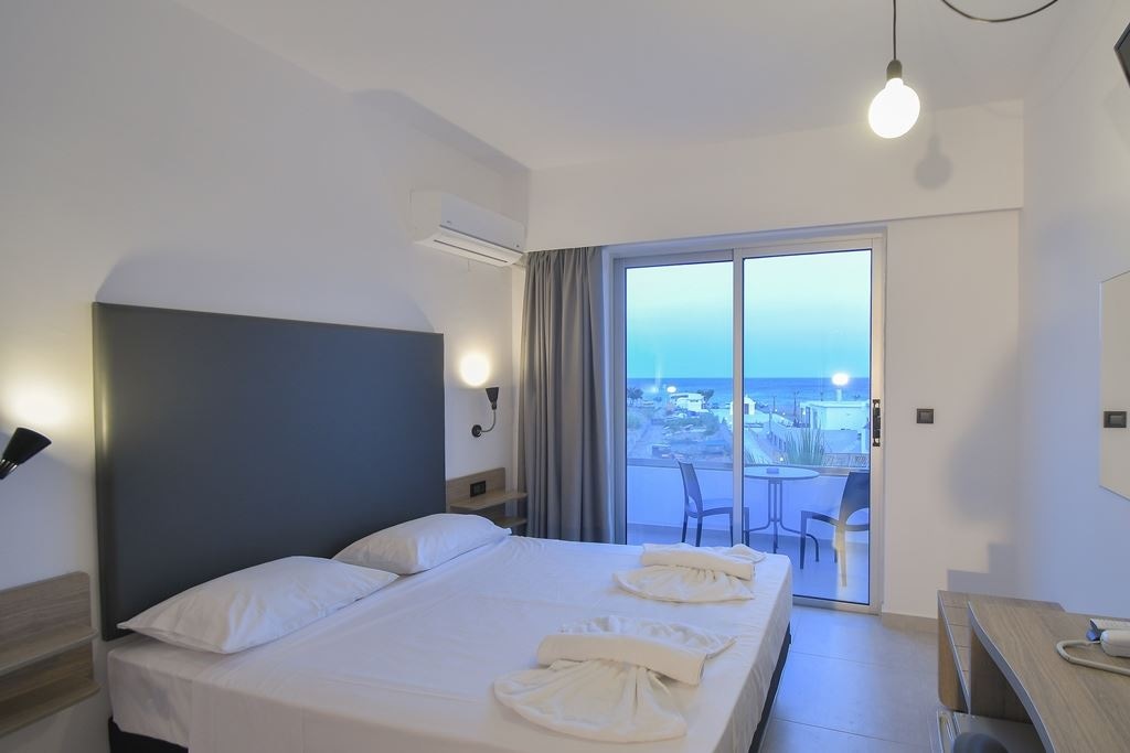 rooms-double-room-sea-view
