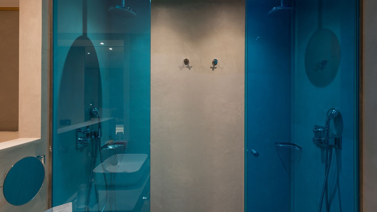 rooms-double-deluxe-gardenpoolview-balcony