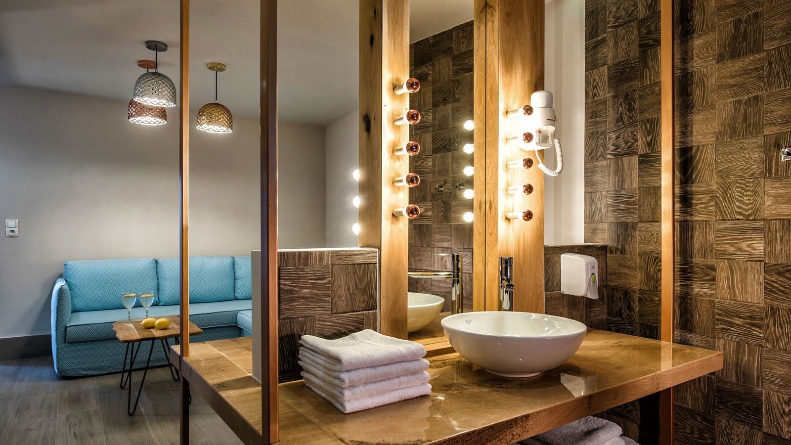 rooms-executive-suite