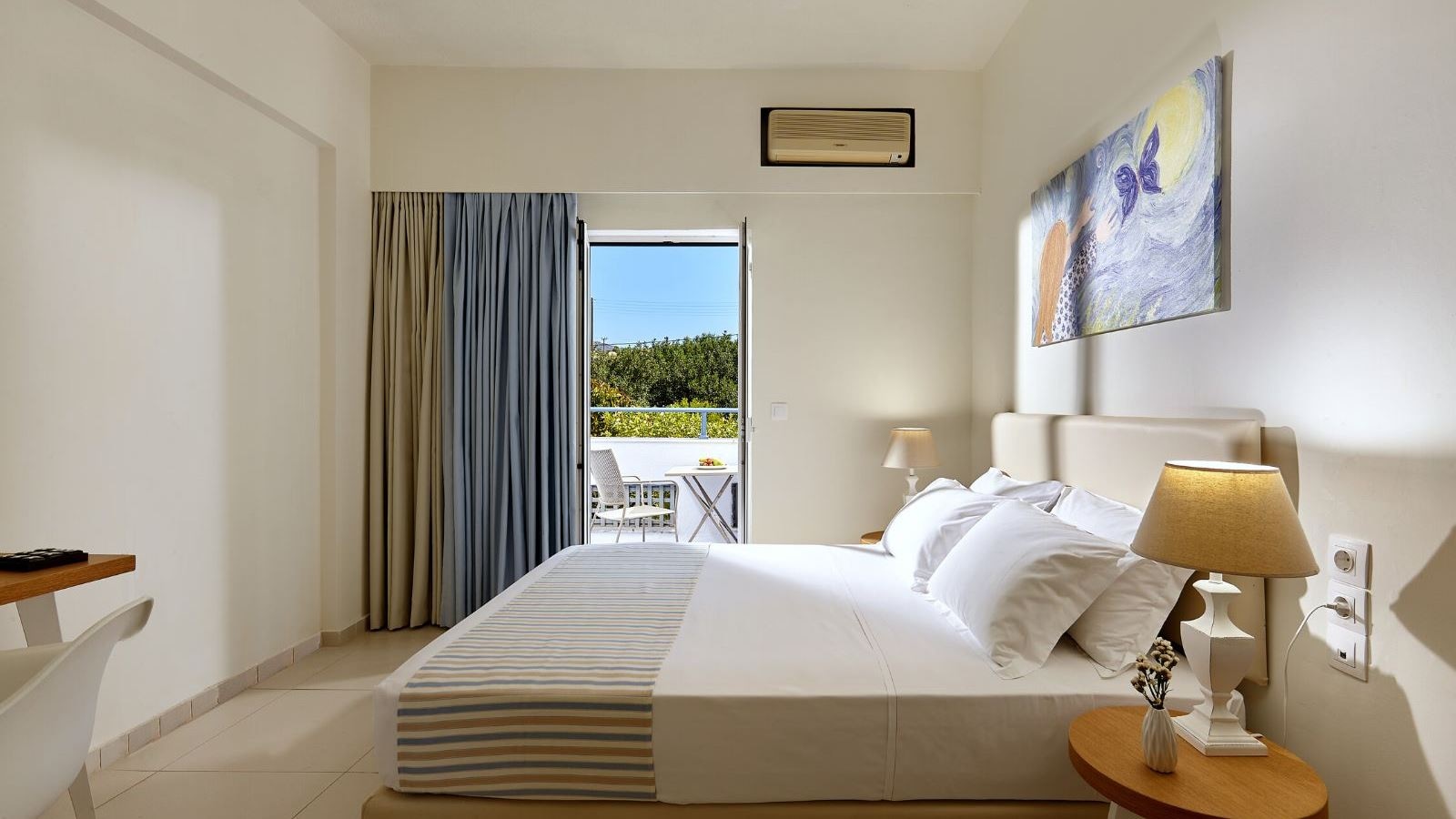 rooms-superior-double-room