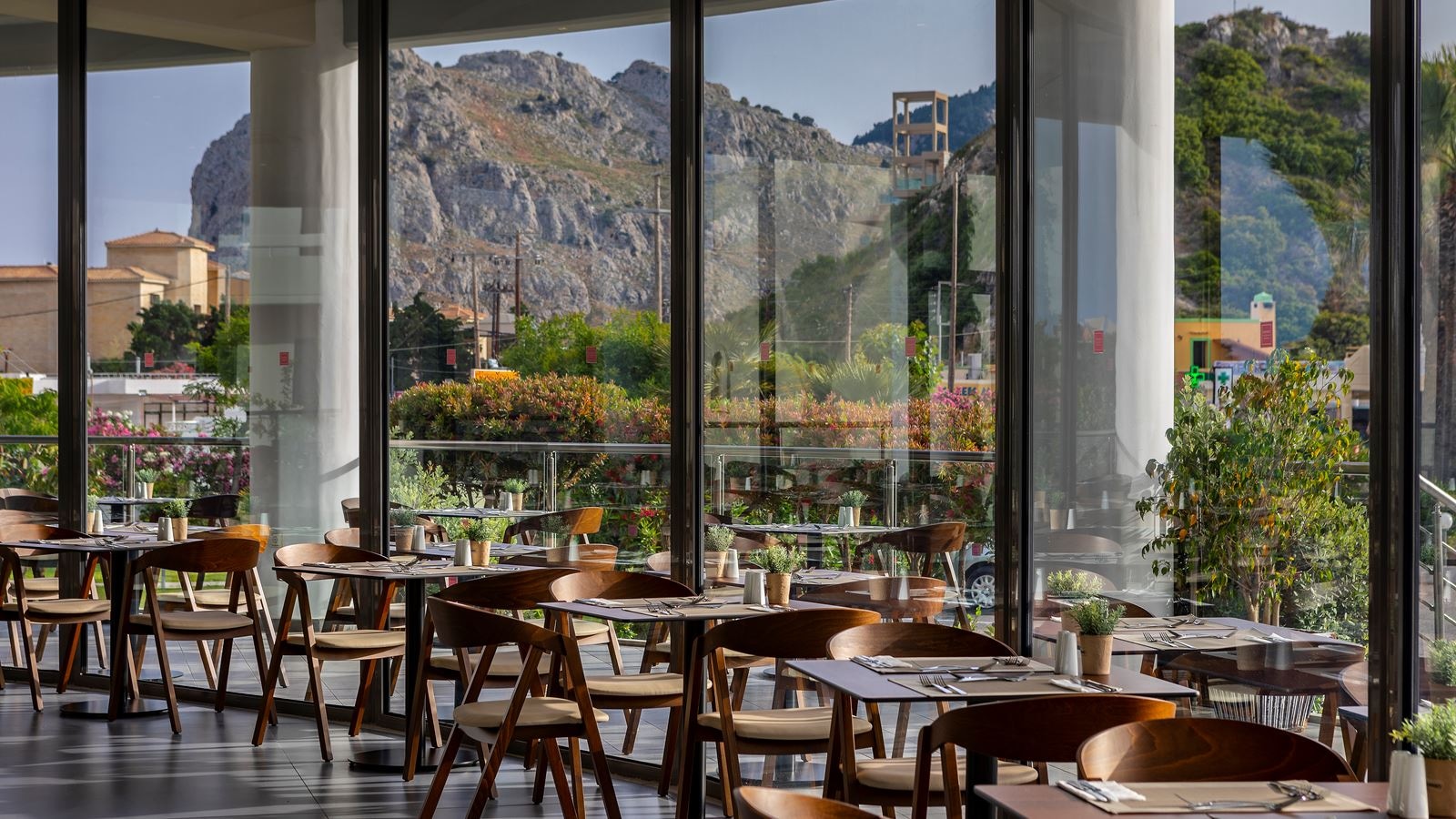 restaurants-blue-horizon-restaurant