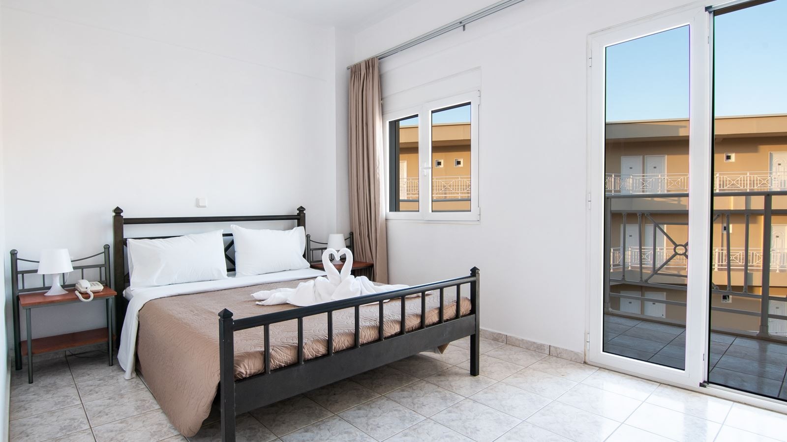 rooms-triple-room-standard--balcony