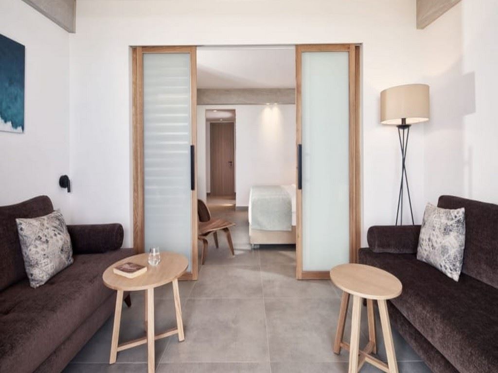 rooms-room-family-1-bedroom-balcony-or-terrace-sea-view