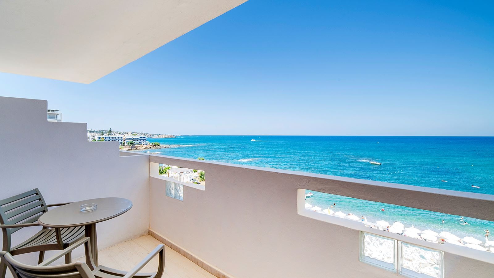 rooms-double-room-front-sea-view