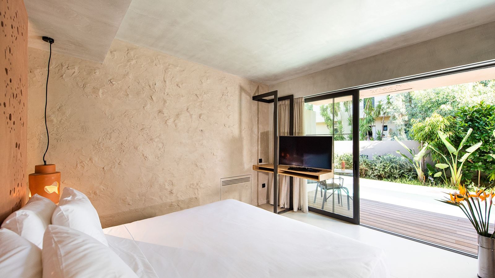 rooms-amphora-suite-with-private-pool