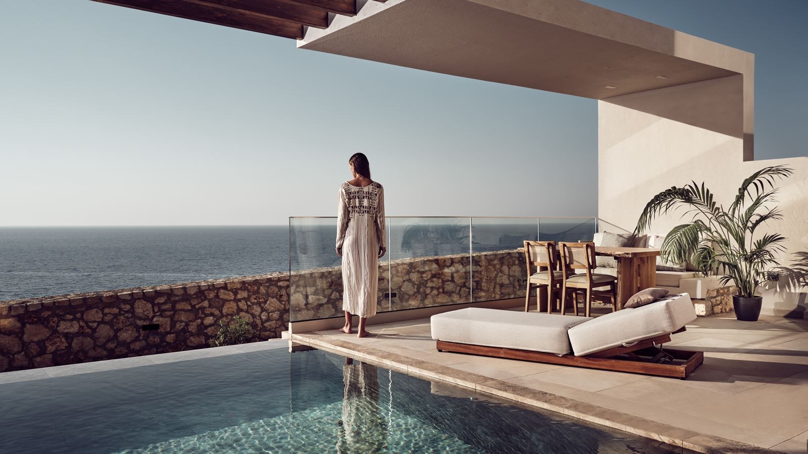 rooms-elite-suite-sea-view-with-infinity-private-pool