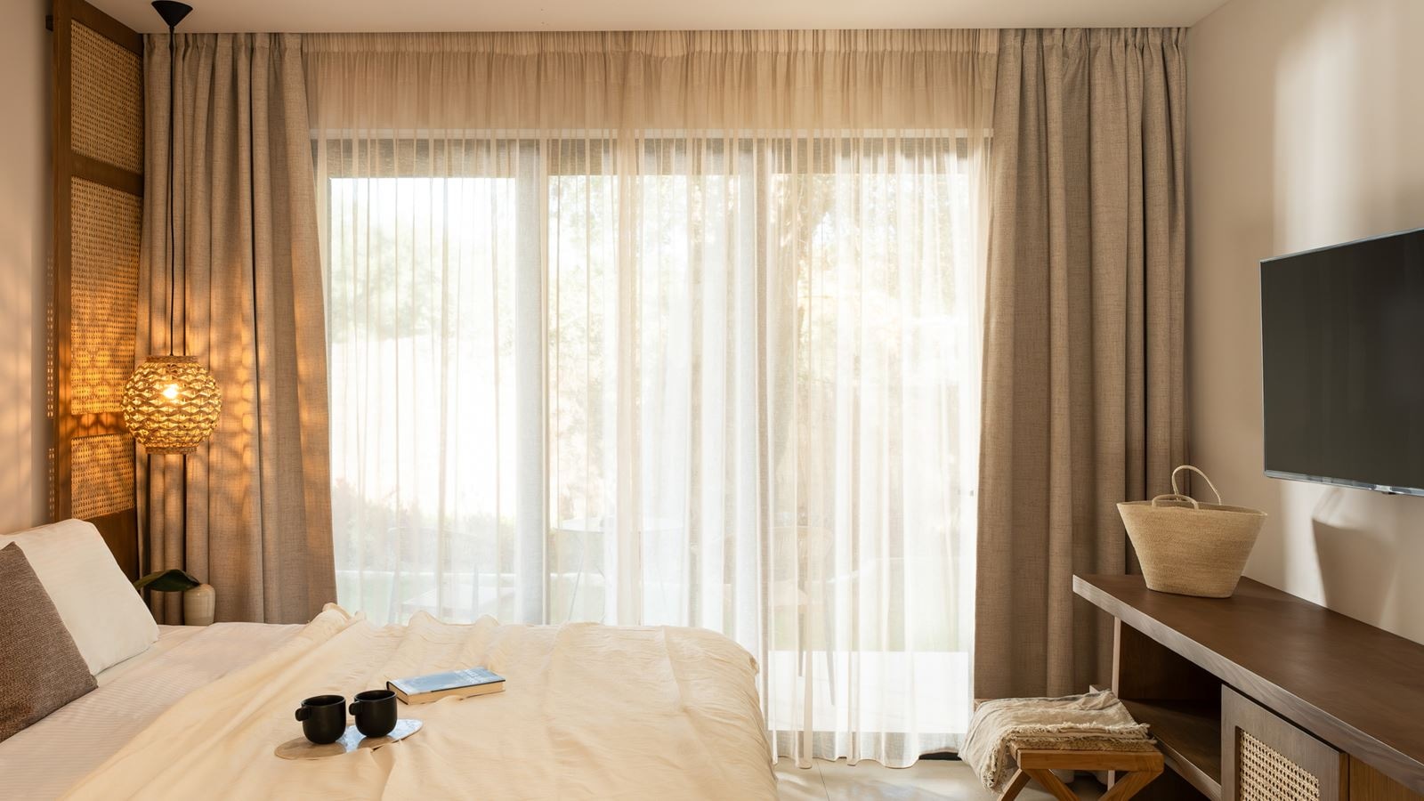 rooms-suite-classic-swimup