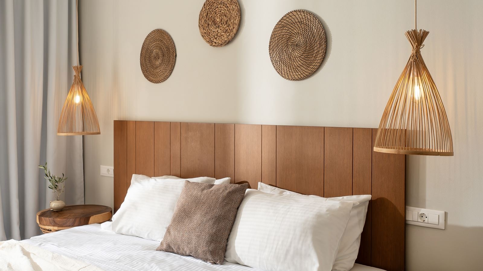 rooms-deluxe-two-bedroom---family-room