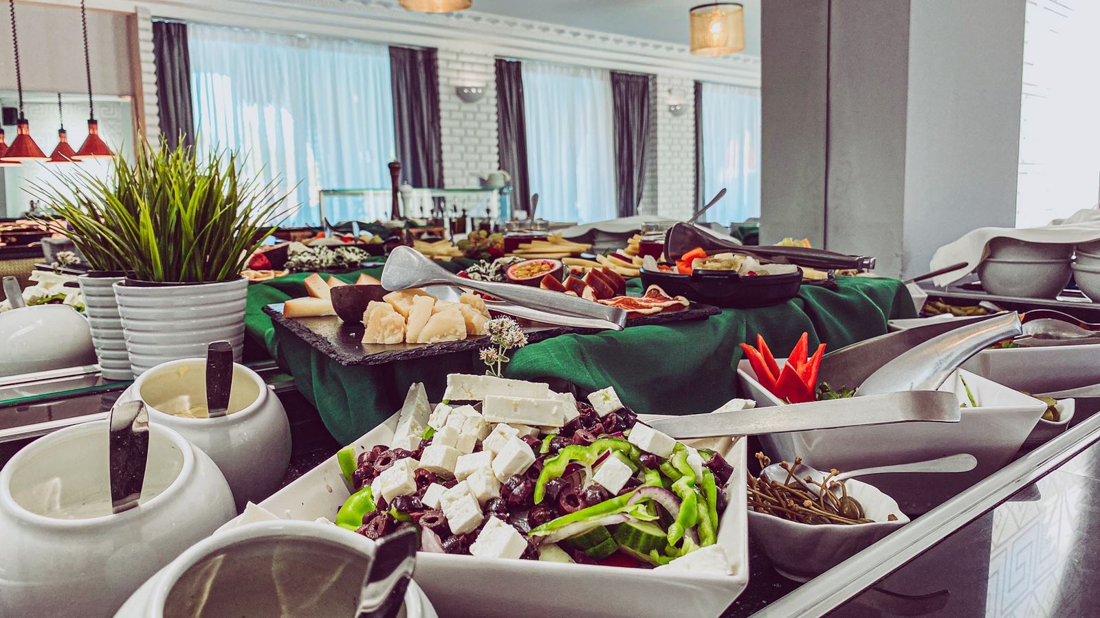 restaurants-restaurant