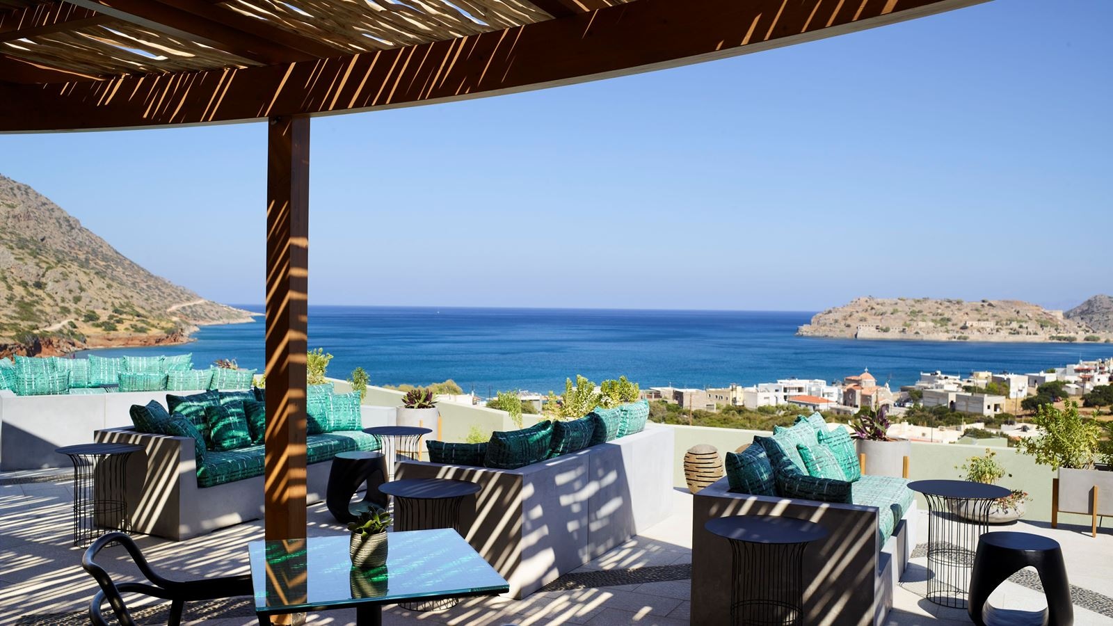 bars-emerald-lobby-bar