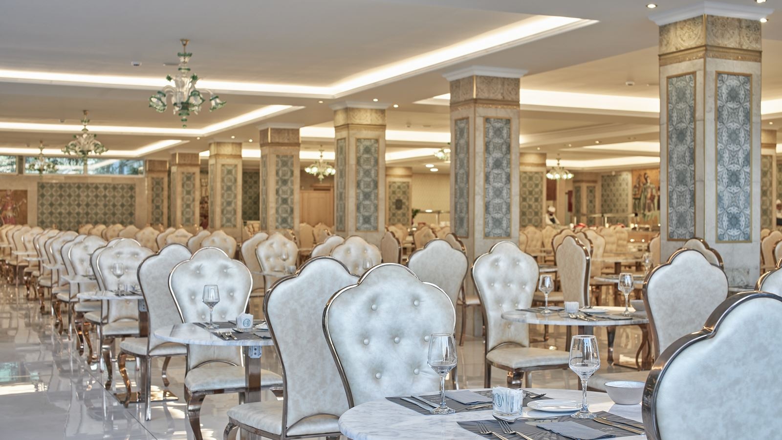 restaurants-zoe-main-restaurant