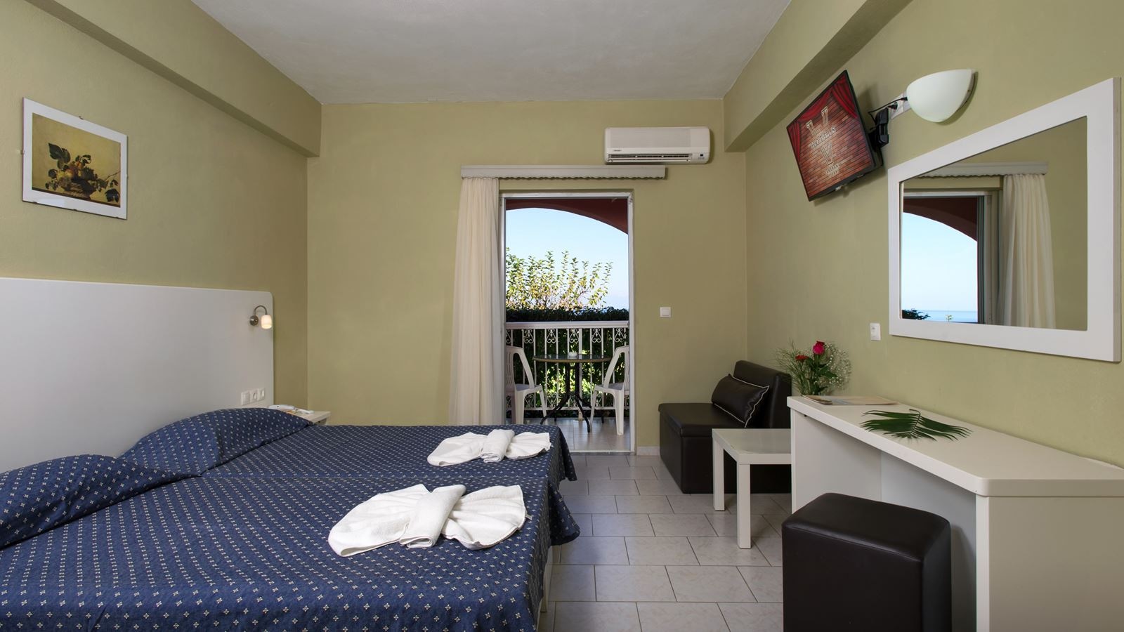 rooms-std-double-room