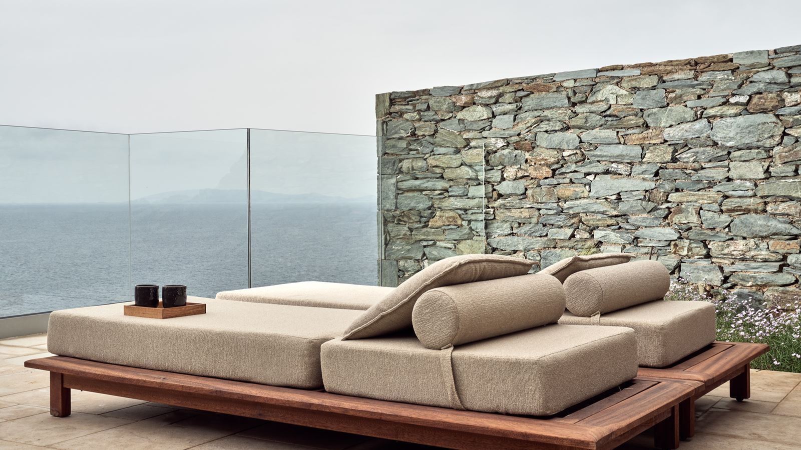 rooms-gaia-suite-sea-view-private-infinity-pool