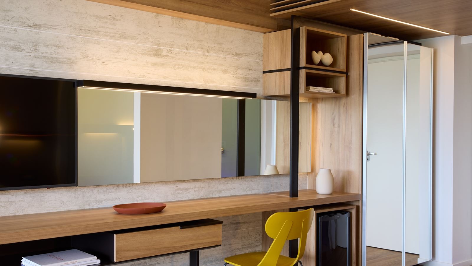 rooms-classic-room-inland-view