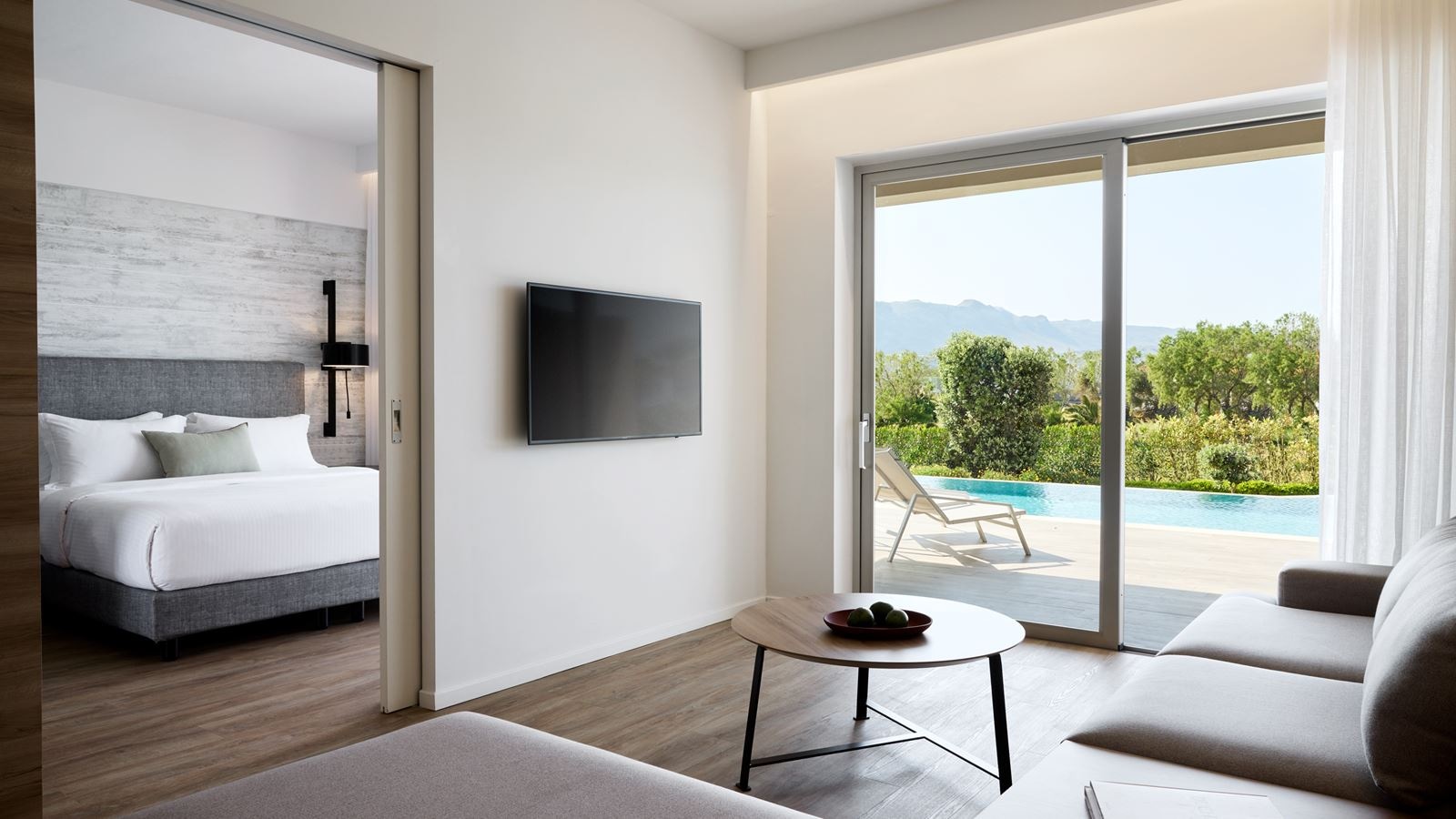 rooms-family-suite-side-sea-view-sharing-pool