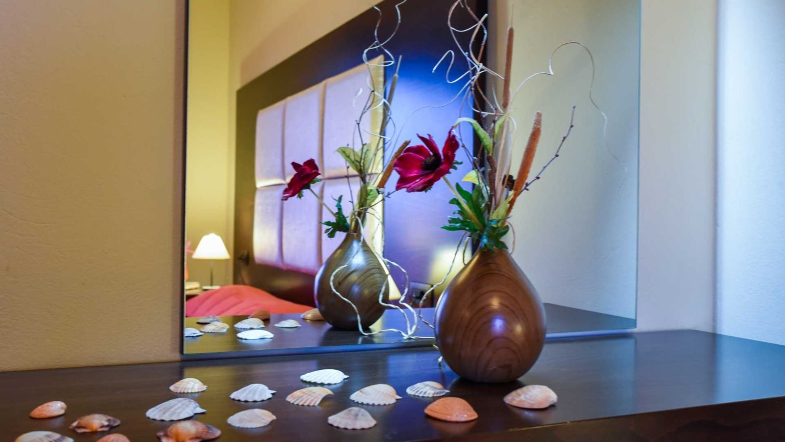 rooms-2-bedrooms-apartment-garden-view