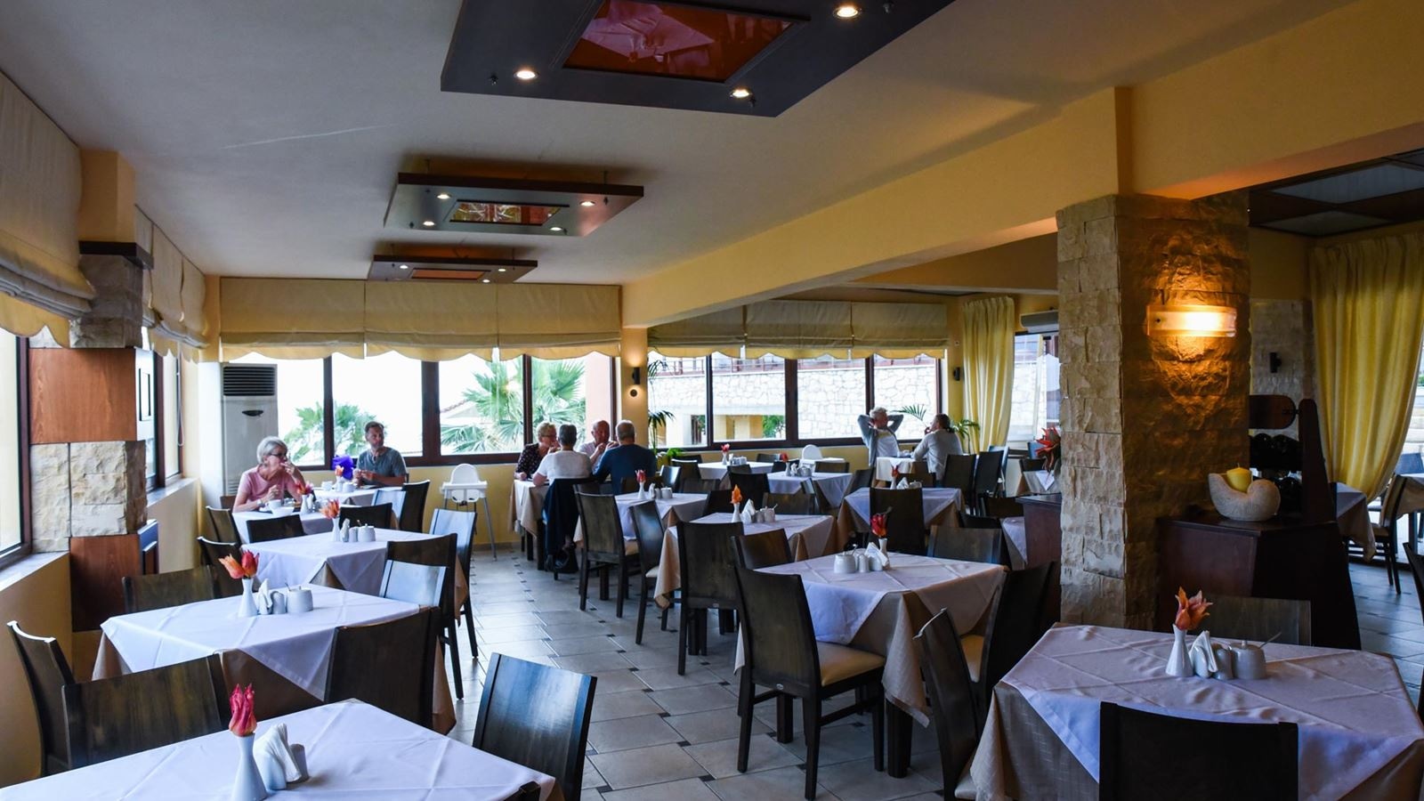 restaurants-main-restaurant