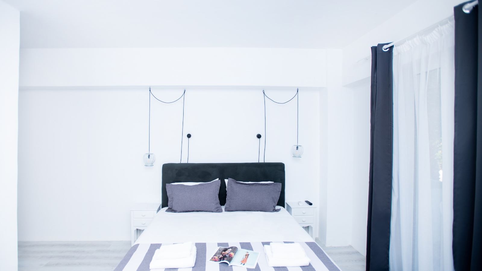 rooms-junior-suite-side-sea-view